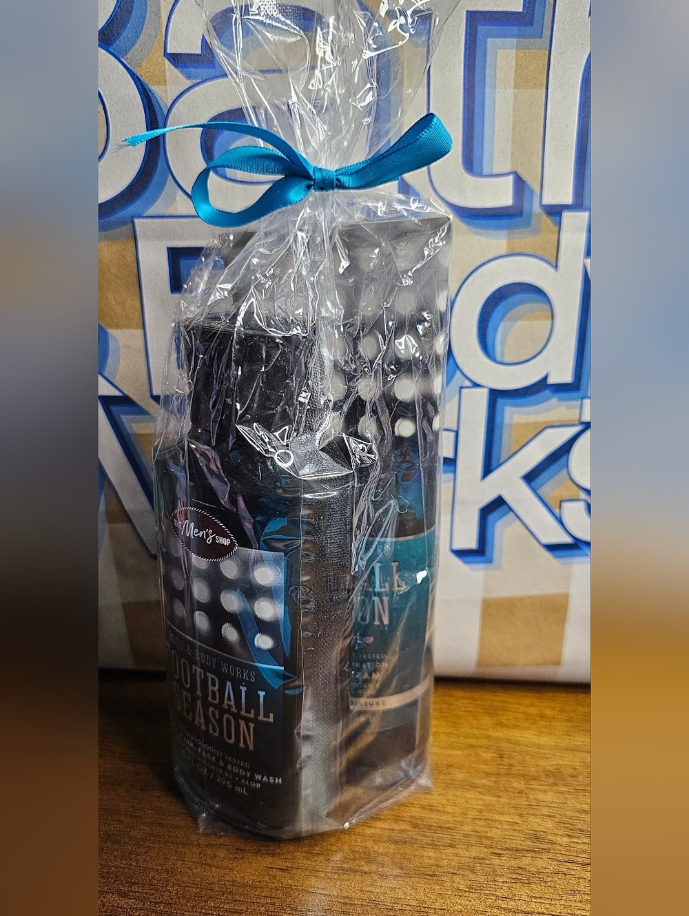 Bath & Body Works 2 Piece Body Care Set In FOOTBALL SEASON - Picture 4 of 4